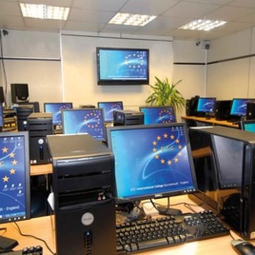 ETC summer schools in Bournemouth computer room.