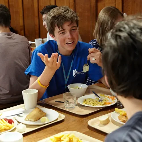 Students having lunch at discovery english summer school